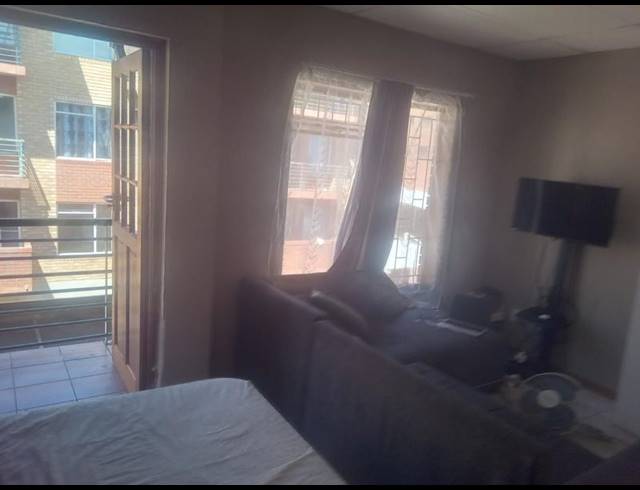 1 BEDROOM APARTMENT FOR SALE IN AUCKLAND PARK